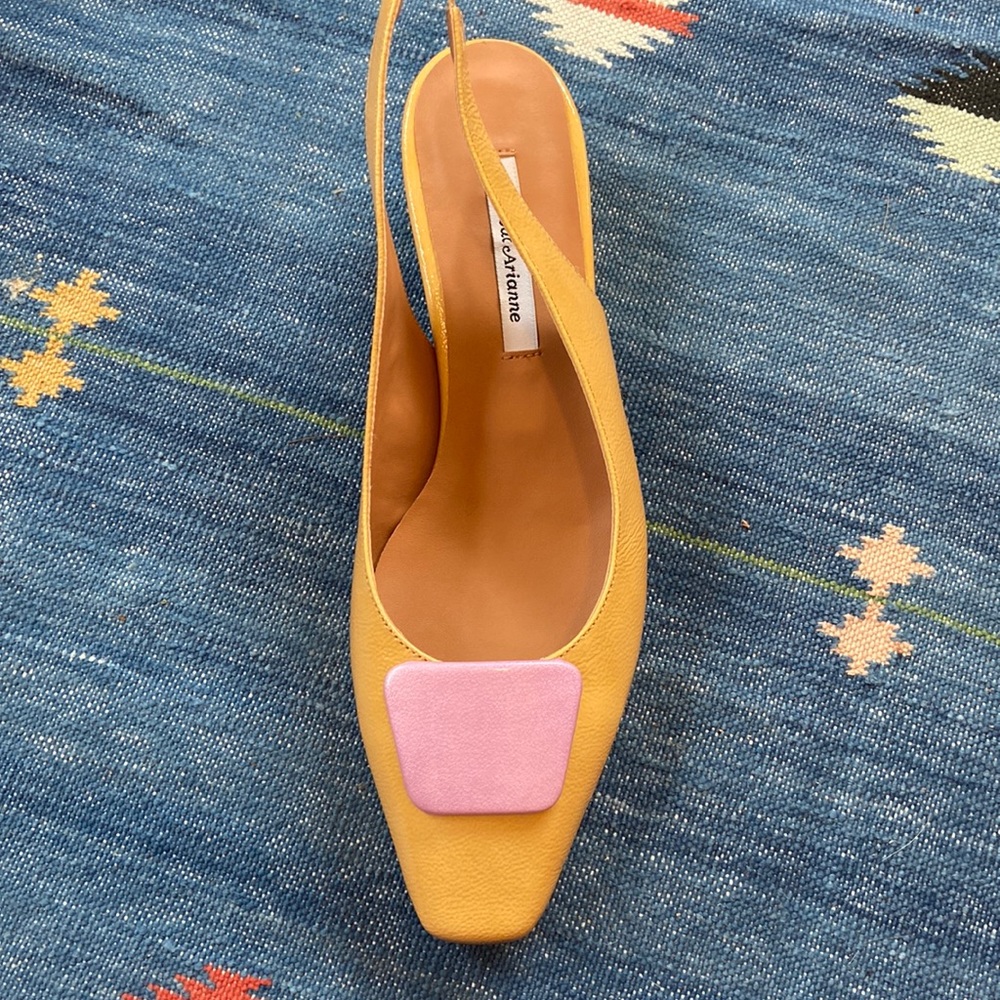 About arianne sling back galo shoe